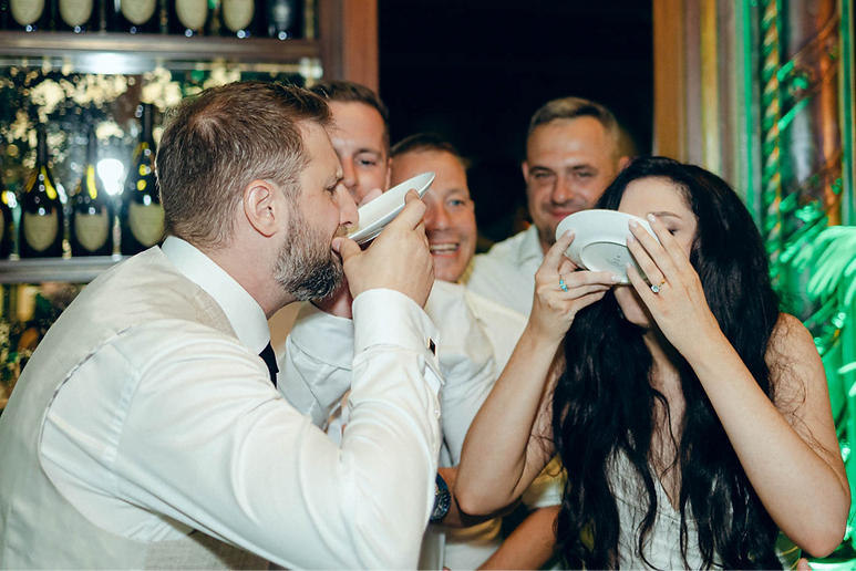 wedding-photography-and-videography-in-the-parisi-passage-426_edited.png
