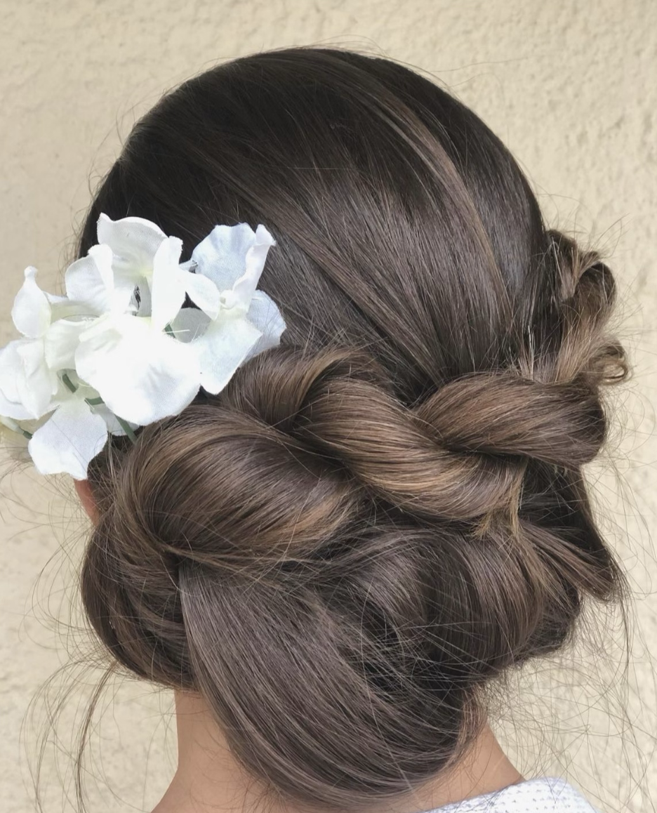 Side Twist Wedding Hair.png
