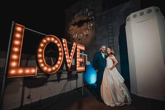 Wedding-BG-Sam-Ali's-WeddingPhoto-Rooftop-ByLulanPhoto