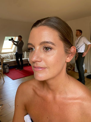 clean girl make up for this beautiful bridesmaid with fluffy lashes (12).jpg