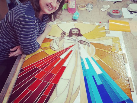 inizio a bordare ogni singolo tassello di vetro... e poi via alla saldatura!!