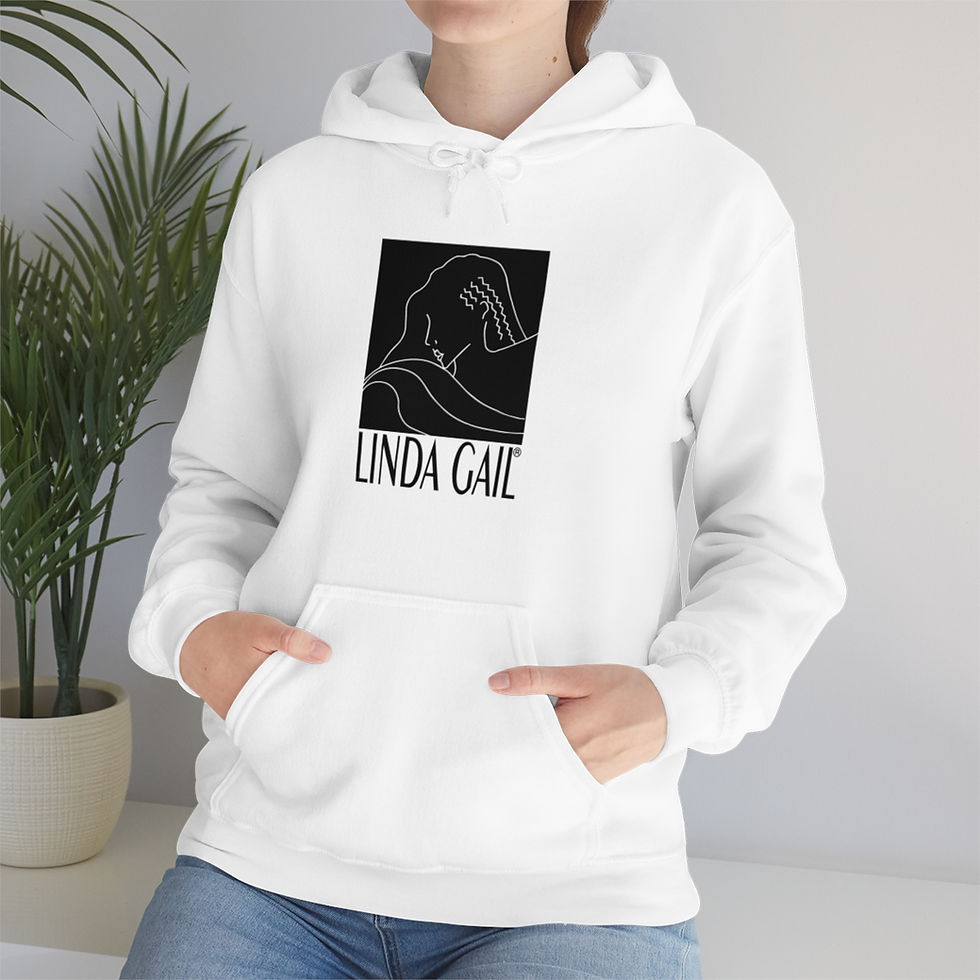 Thumbnail: Women Heavy Blend Hoodie