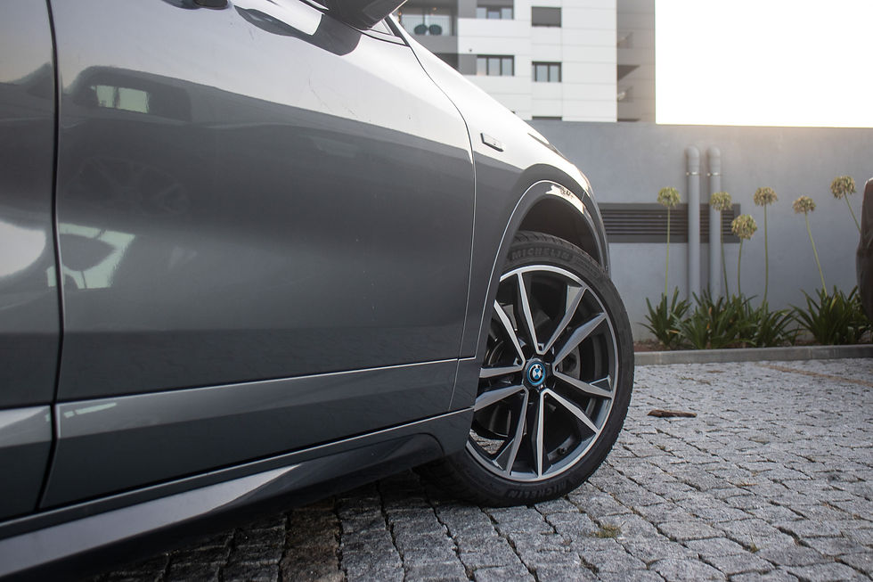 Miniatura: BMW X2 25e xDrive Pack M