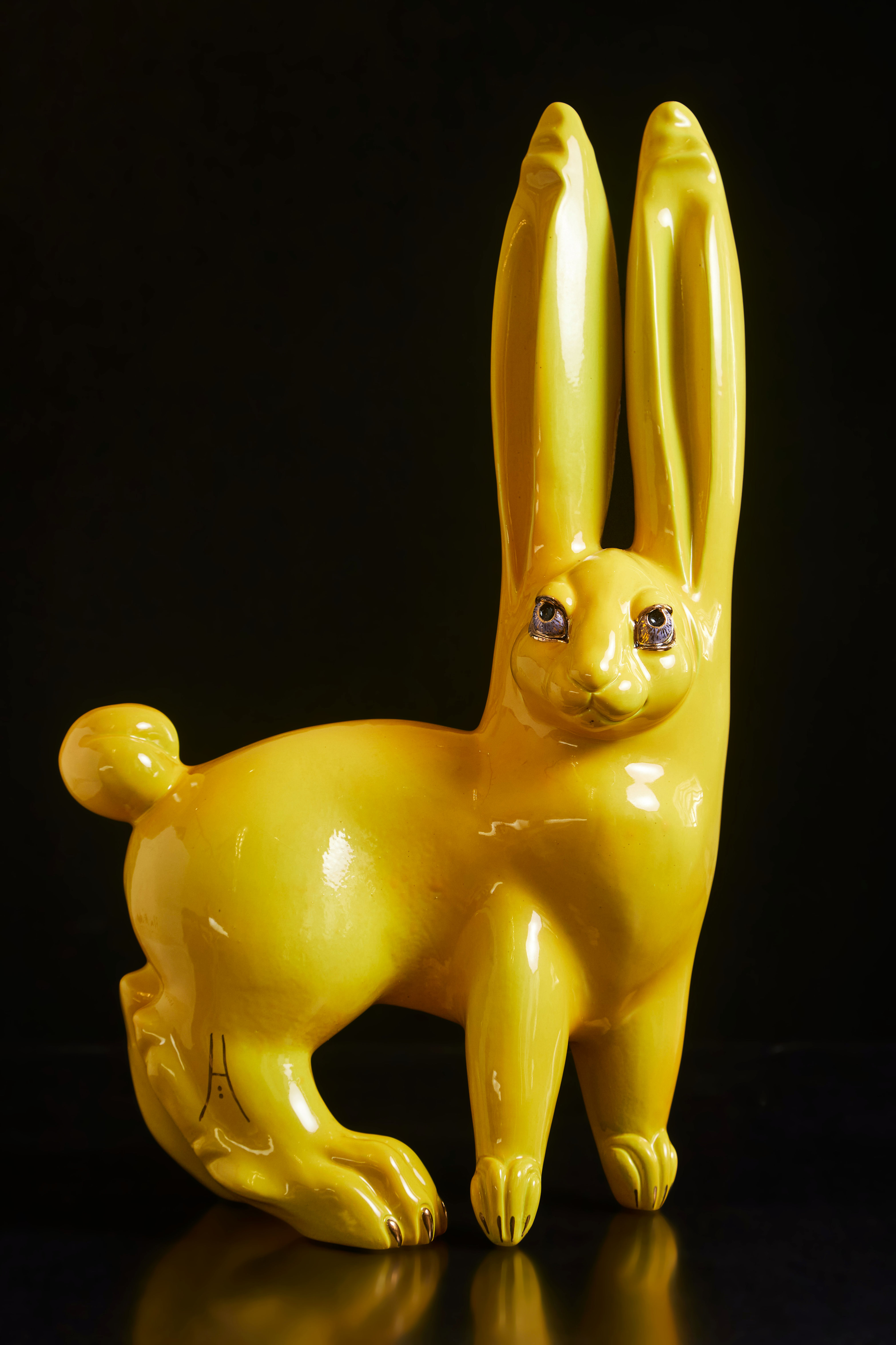 Nadezhda Vostrikova "Yellow rabbit"