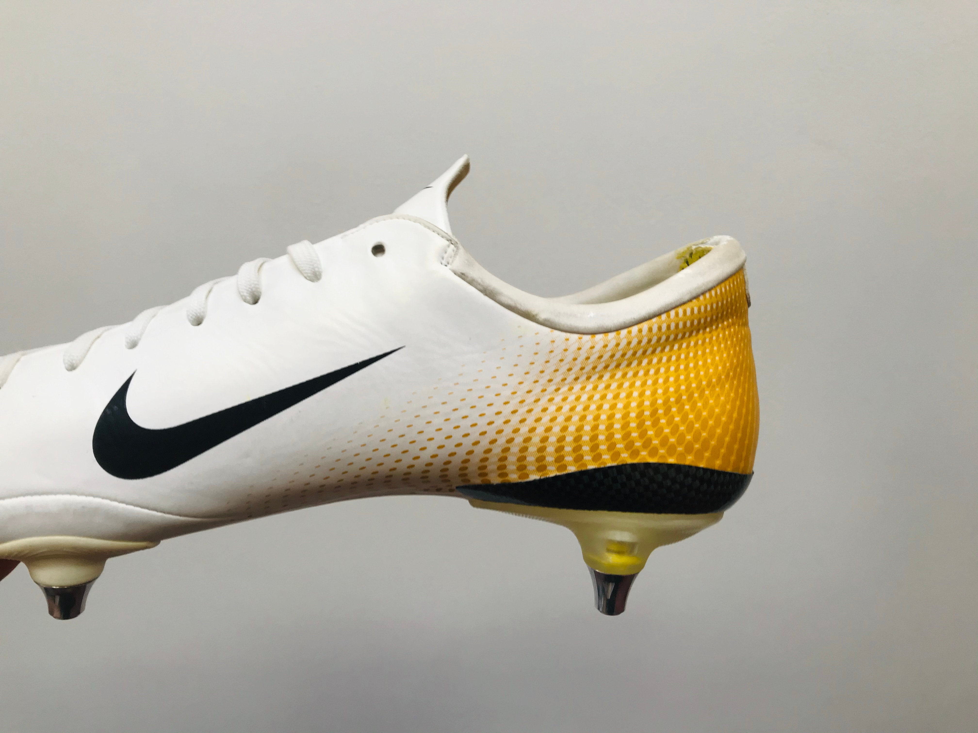 nike mercurial vapor iii red