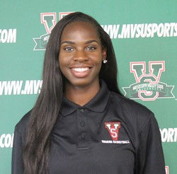 Ashley Beals, fuerza y talento interior firma por ADBA
