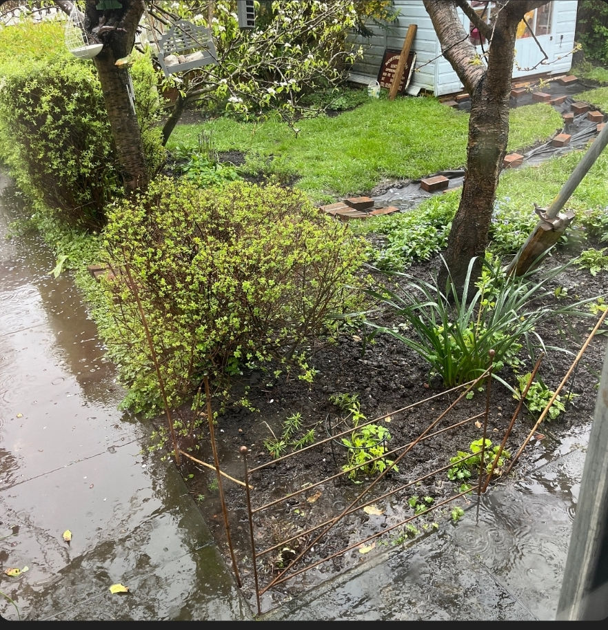 Thumbnail: Heritage border edging- 5 bar gate style