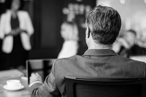 ¿Cómo debe operar tu sociedad holding?