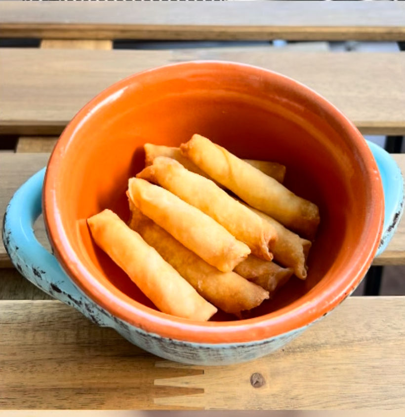 Crispy cheese rolls