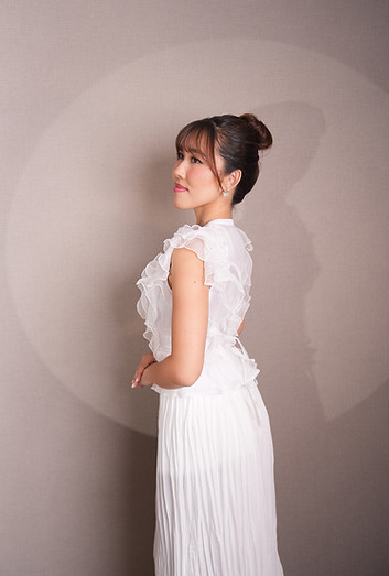 NozomiLyn_StudioPhotoshoot1.JPG