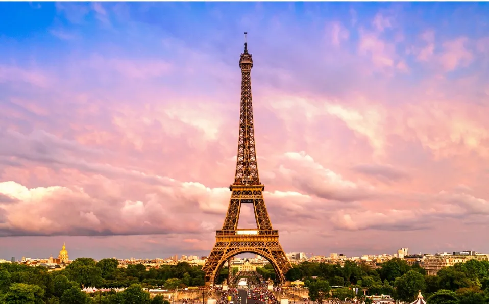Marketing hell Torre Eiffel