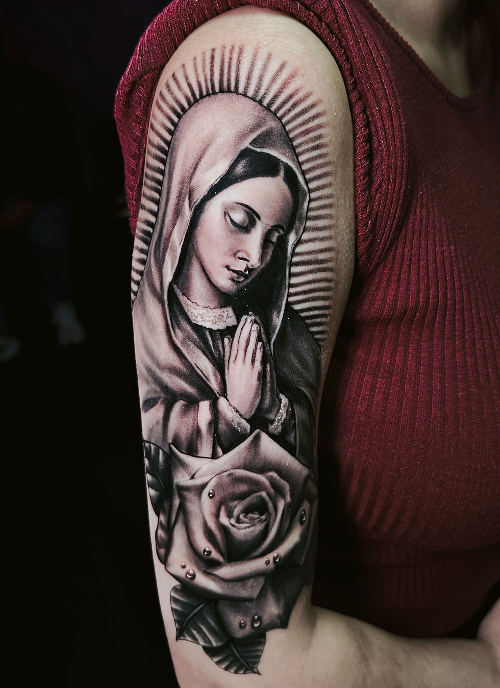 josh-virgin-mary-with-rose-upperarm