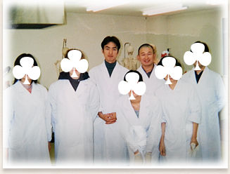 指泉堂院長松浦の写真の学生時代の写真