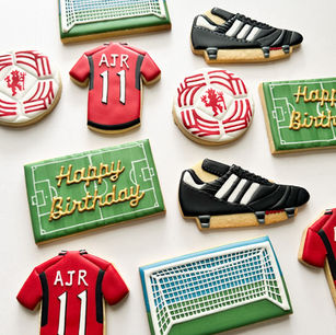Manchester united fan birthday biscuit