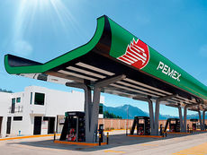 Gobierno y gasolineros acuerdan mantener gasolina por debajo de 24 pesos por litro