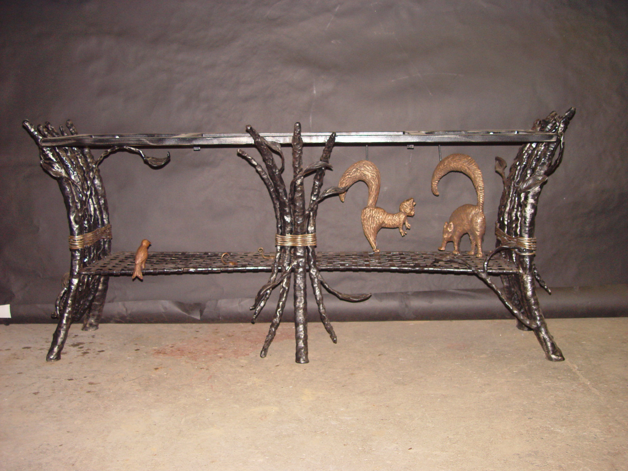 kaviar forge table gardening