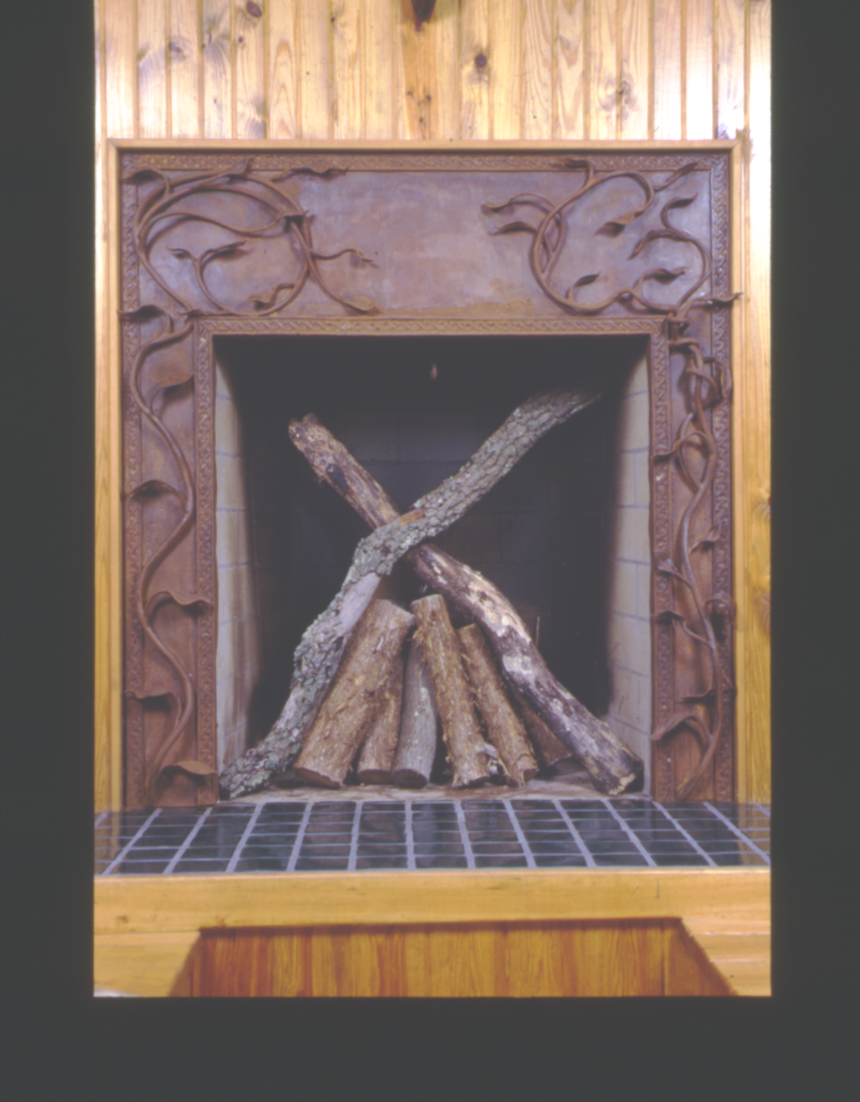 kaviar forge fireplace screen