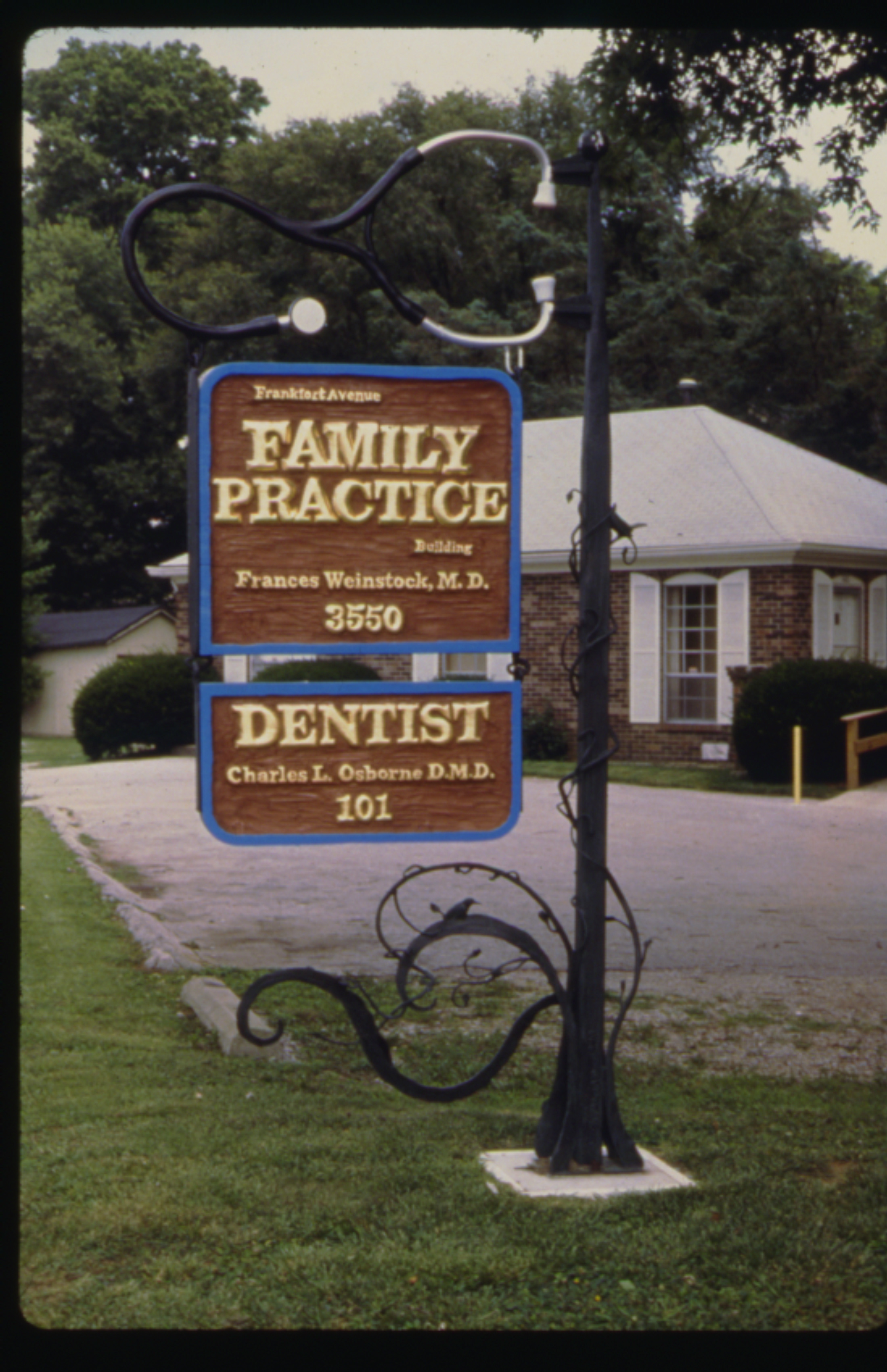 kaviar forge sign dentist