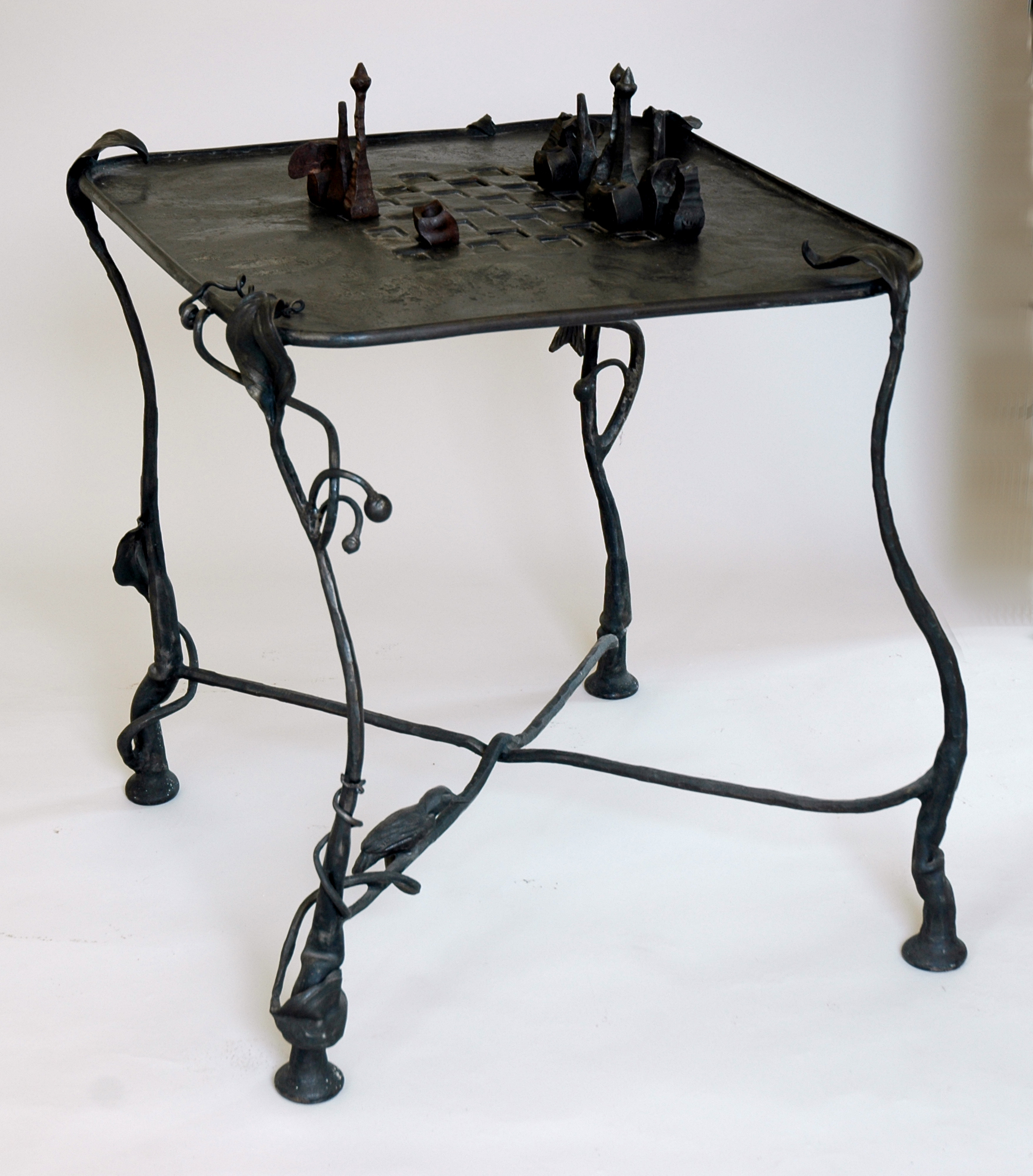kaviar forge chess table