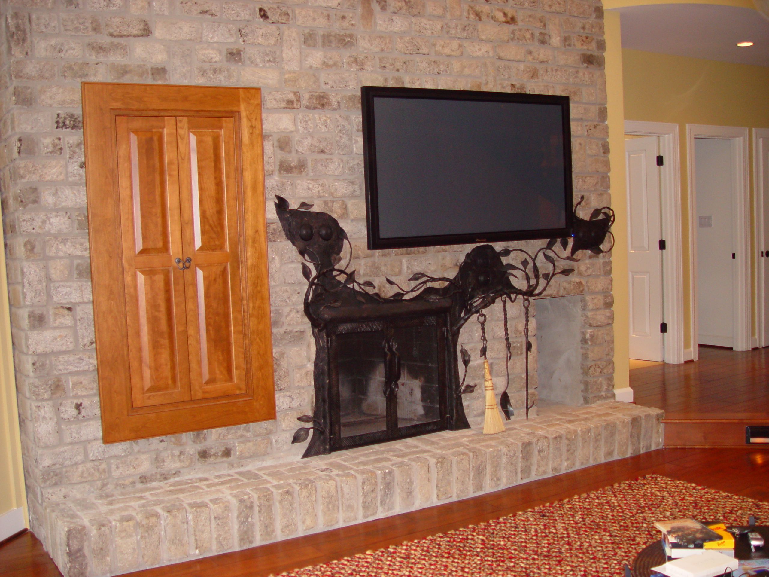kaviar forge fireplace screen