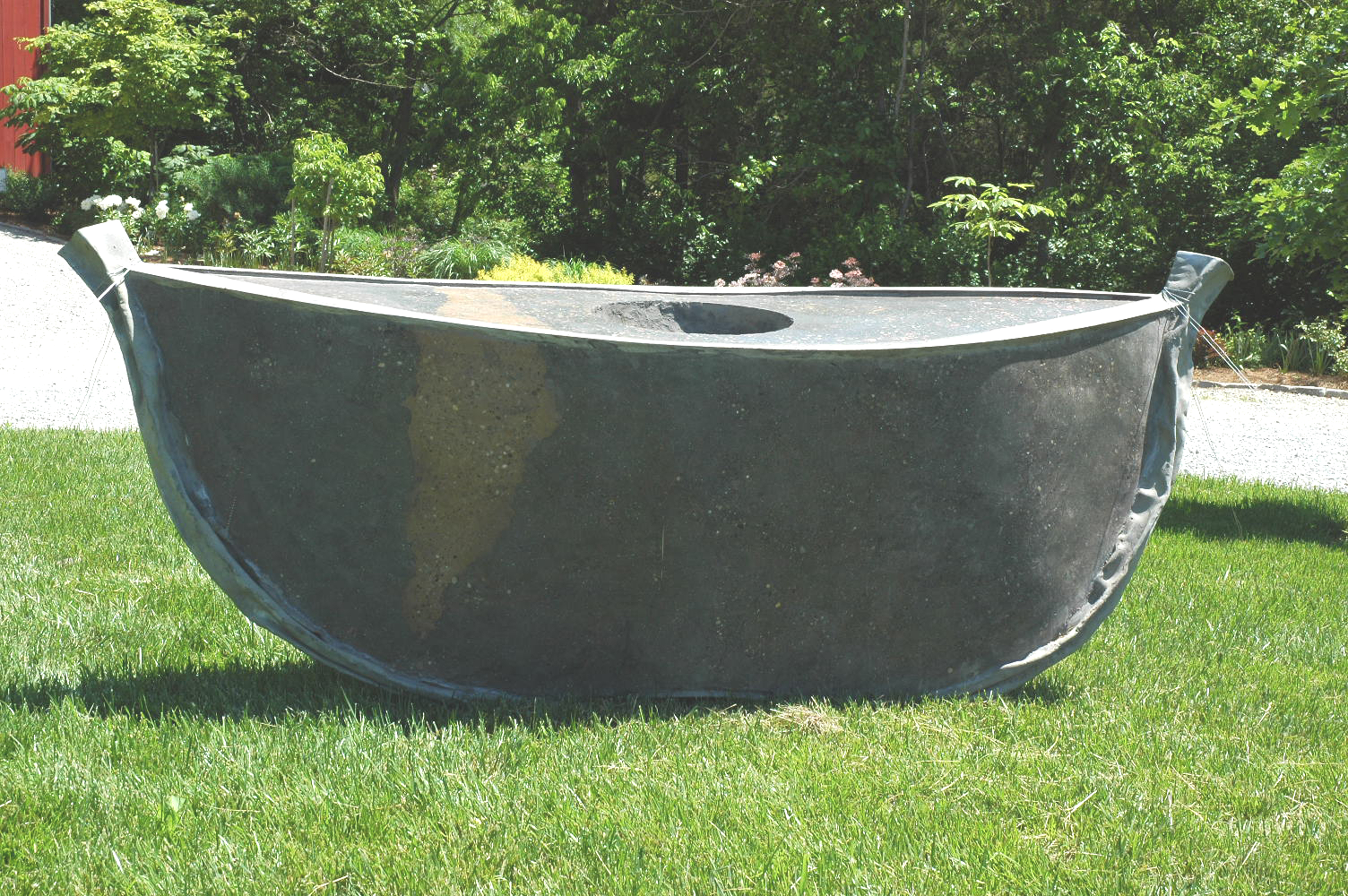 kaviar forge sculpture