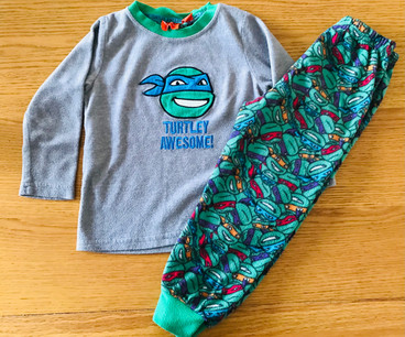 Age 3-4 TMNT pjs