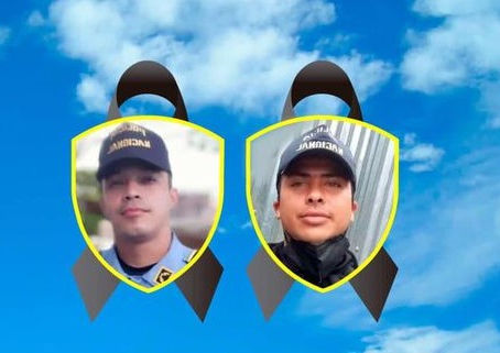 Autoridades policiales investigan al asesinato de dos agentes policiales en la colonia Cerro Grande