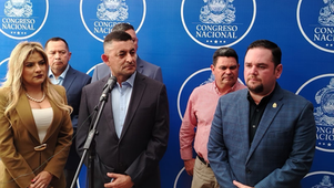 Congreso y autoridades penitenciarias coordinan acciones para frenar extorsión desde cárceles