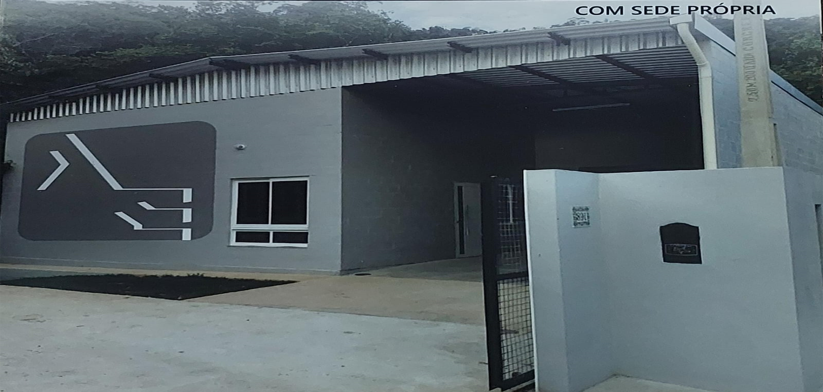 Fachada da Fábrica Alusama
