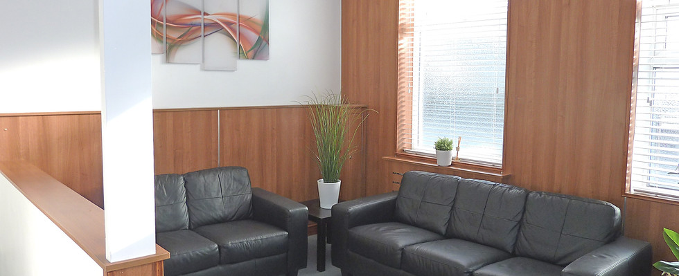 Waiting room, Archways, Contact us, treatment room, room rental, private healthcare.