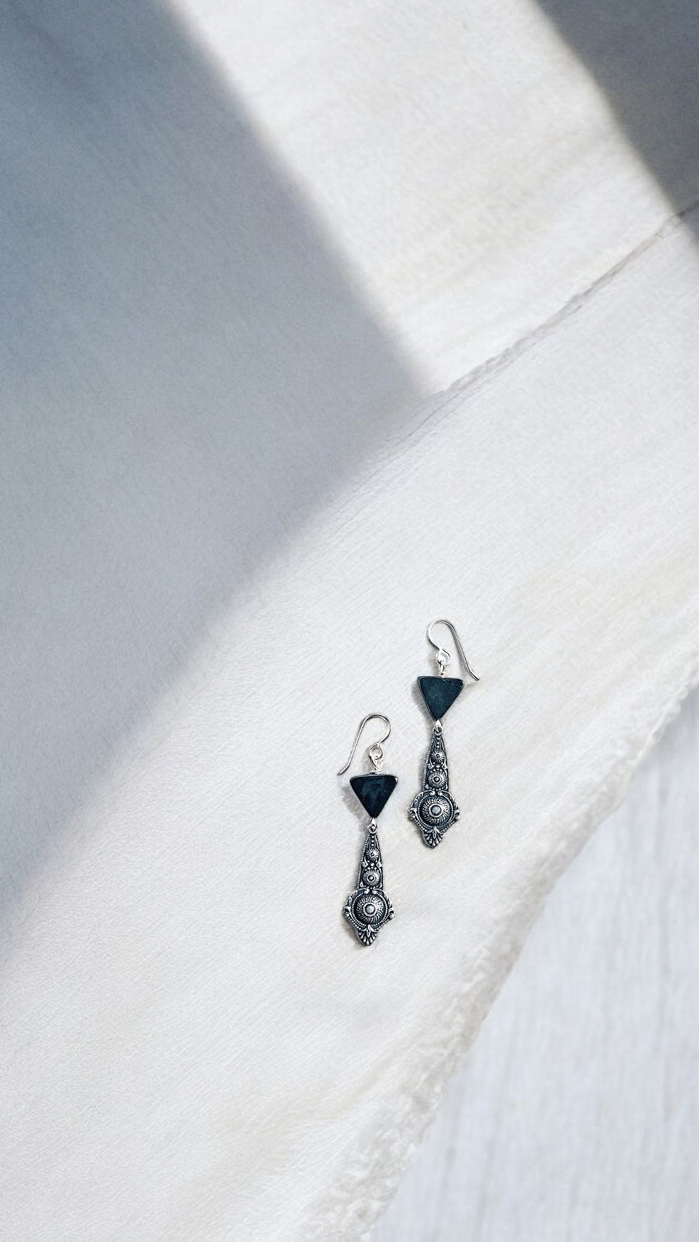 Thumbnail: Hematite - Grounding + Protective + Strengthening💫