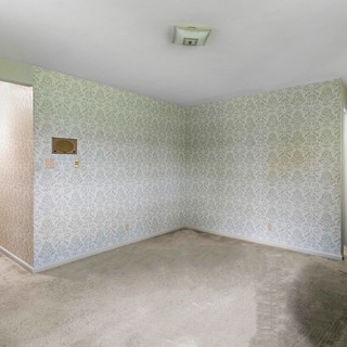 Master Bedroom - Main Floor