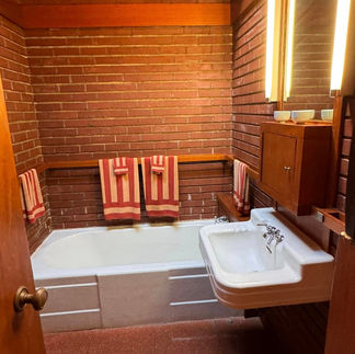 Frank Lloyd Wright Rosenbaum House Florence, Alabama by Marisa Balletti-Lavoie Queen of Sass