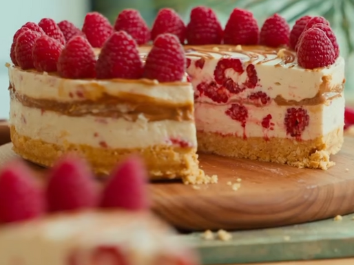 Himmlischer Himbeer-Cashew-Cheesecake – cremig, fruchtig & ohne Backen