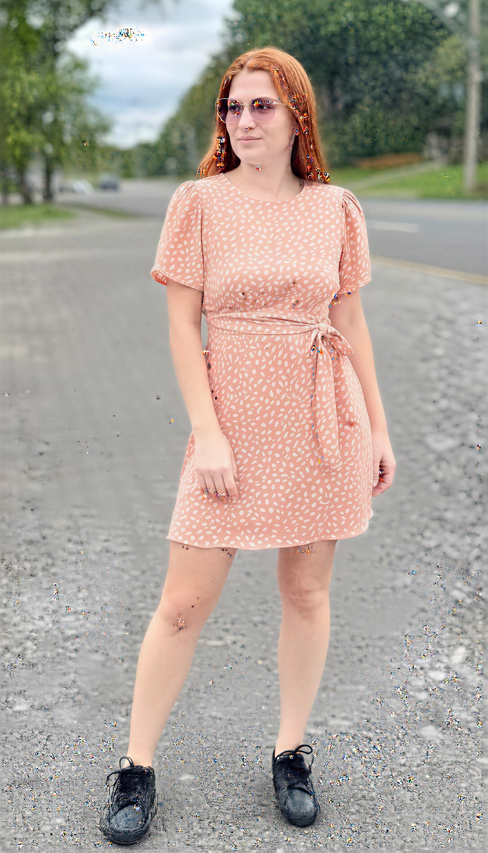 Miniatura: VESTIDO CURTO - EM CREPE - COM AMARRAÇÃO