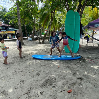 surfear en Costa Rica