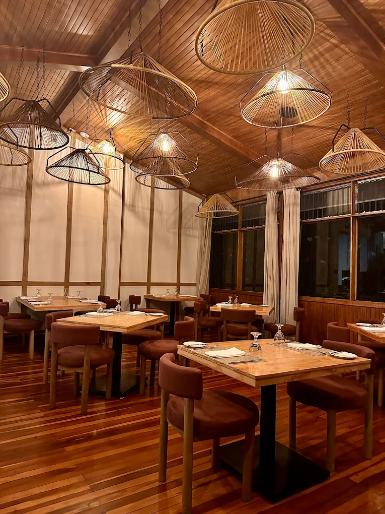 El Sapo — Restaurante & Bar