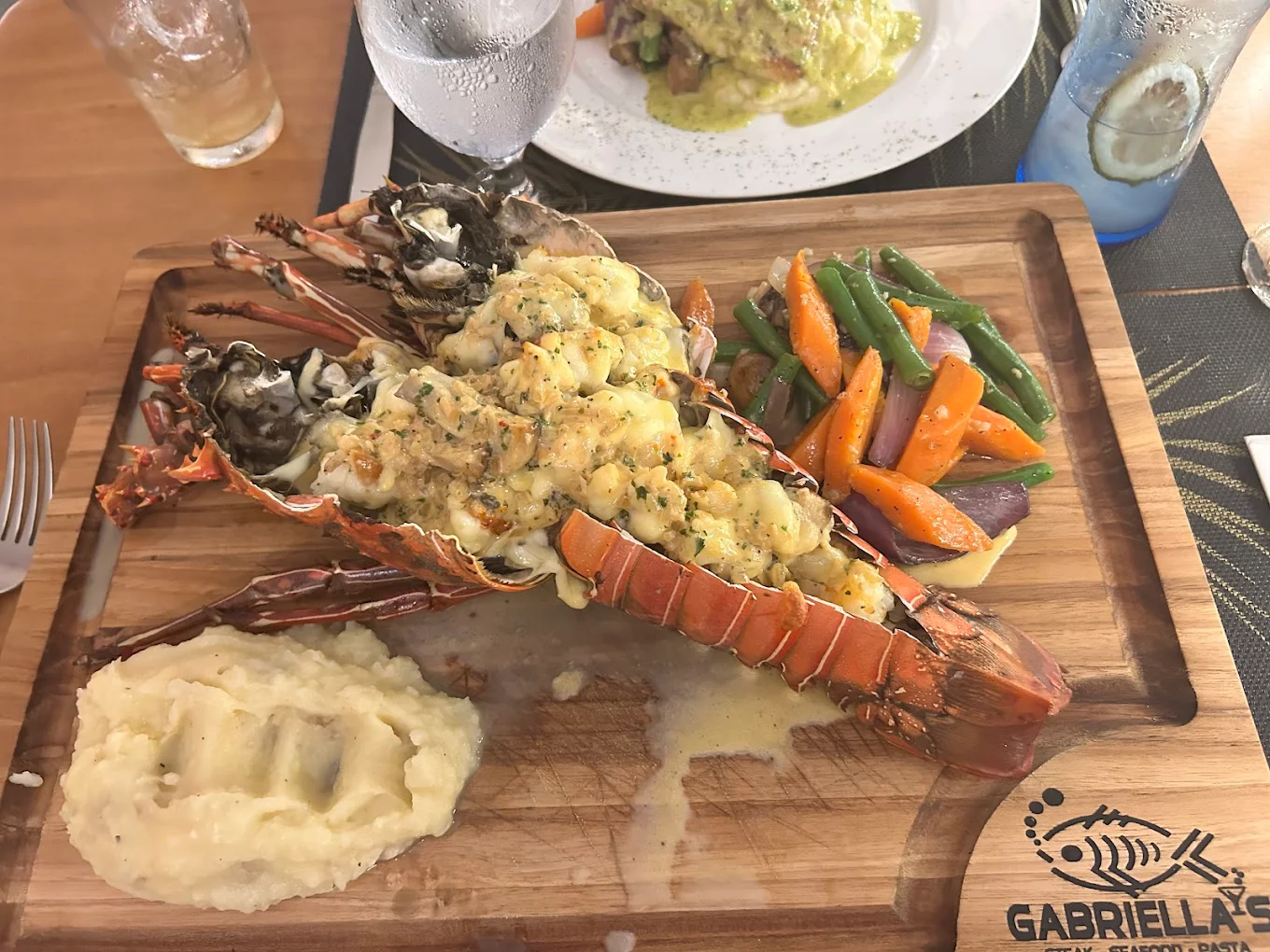 Gabriella&#39;s Steak, mariscos y pasta