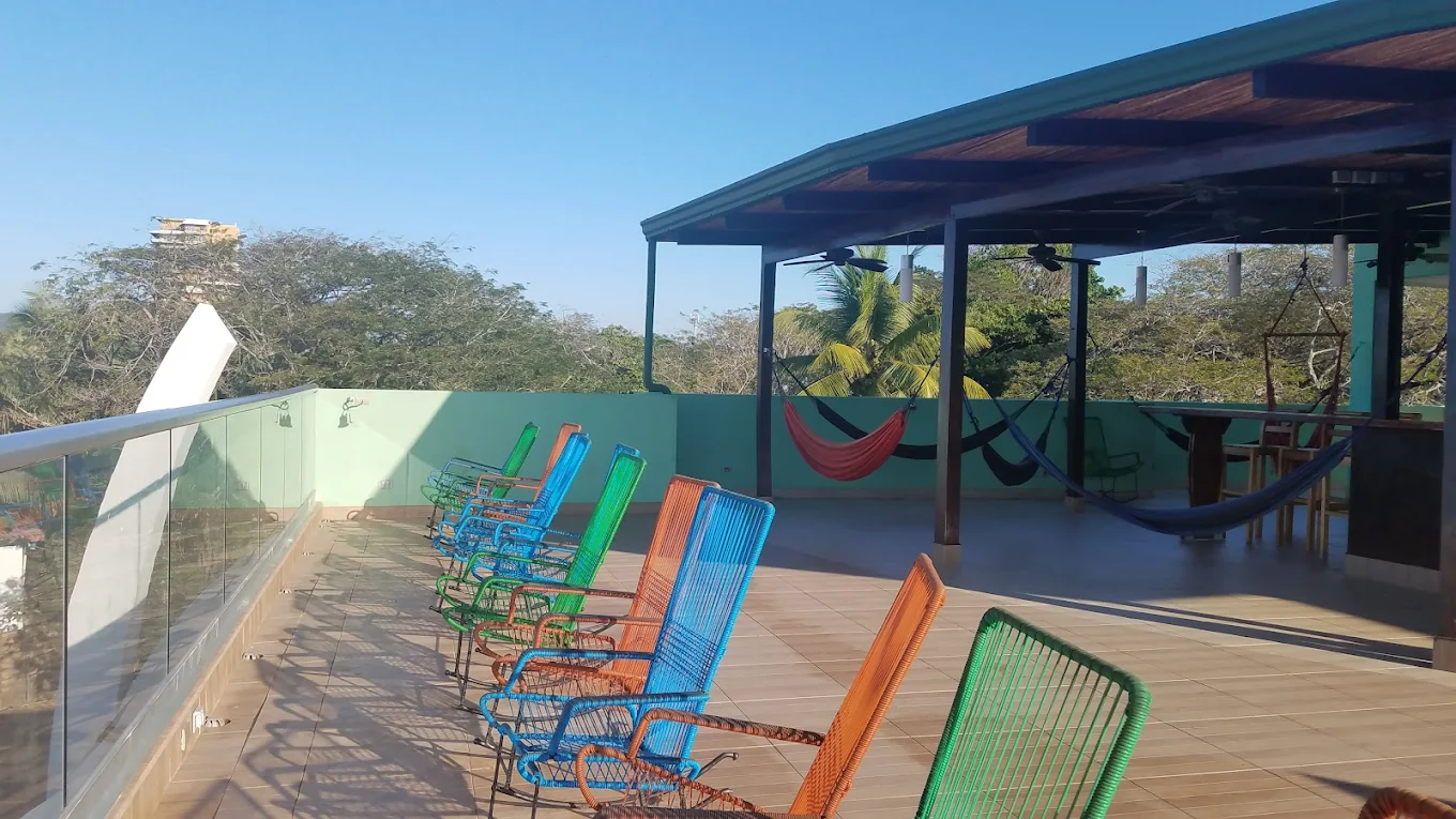 Hostal y escuela de surf Room2Board