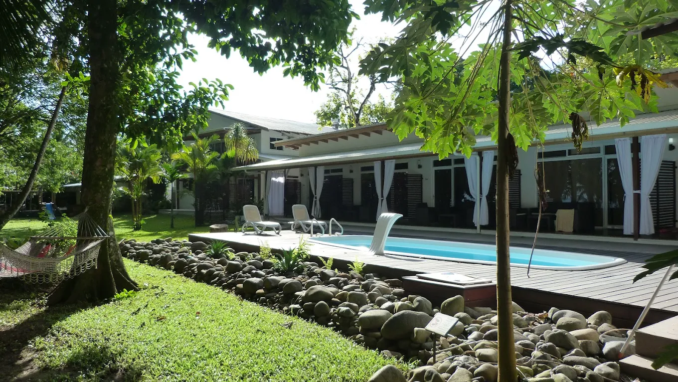 Hotel Cahuita Inn