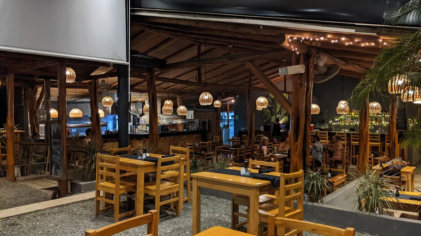 Dragonfly Bar & Grill