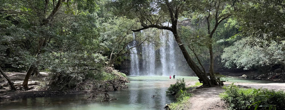 Llanos de Cortez Waterfall
