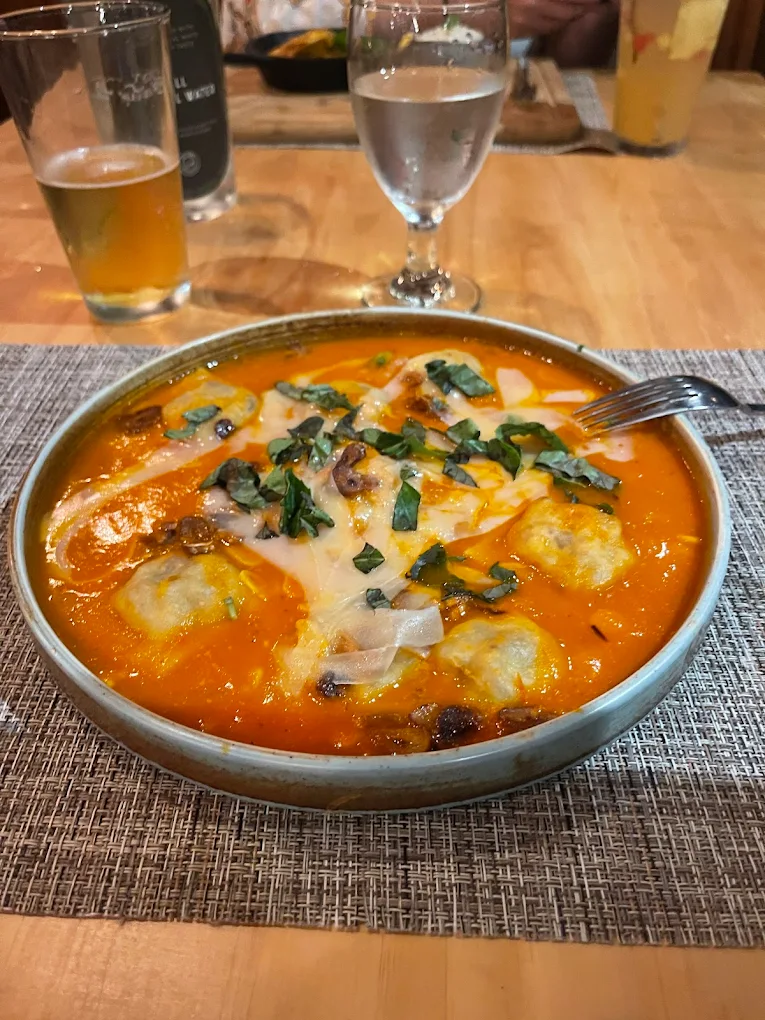 El Sapo — Restaurante & Bar