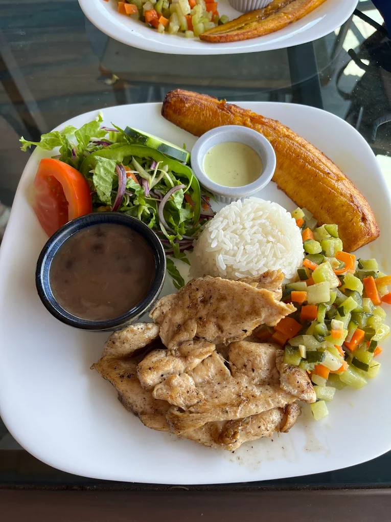 Morpho’s Restaurant