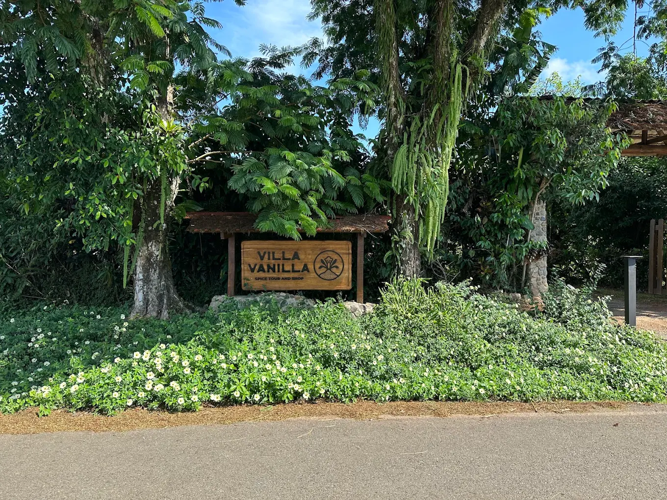 Villa Vanilla Spice Farm Tour entrance