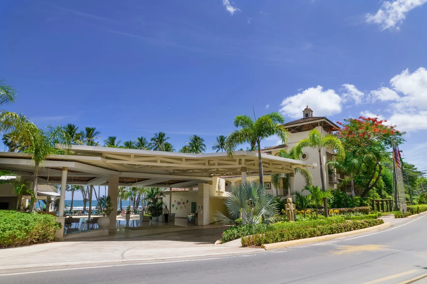 Tamarindo Diria Beach Resort