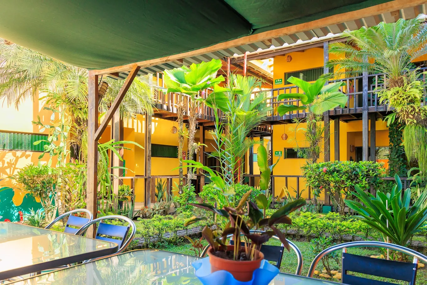 La Casa de las Flores Hotel