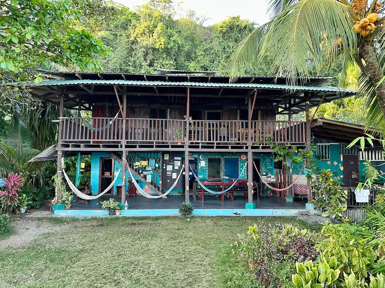 Luminosa Montezuma Hostel