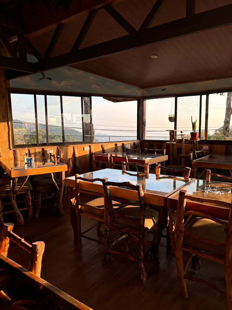 Morpho’s Restaurant