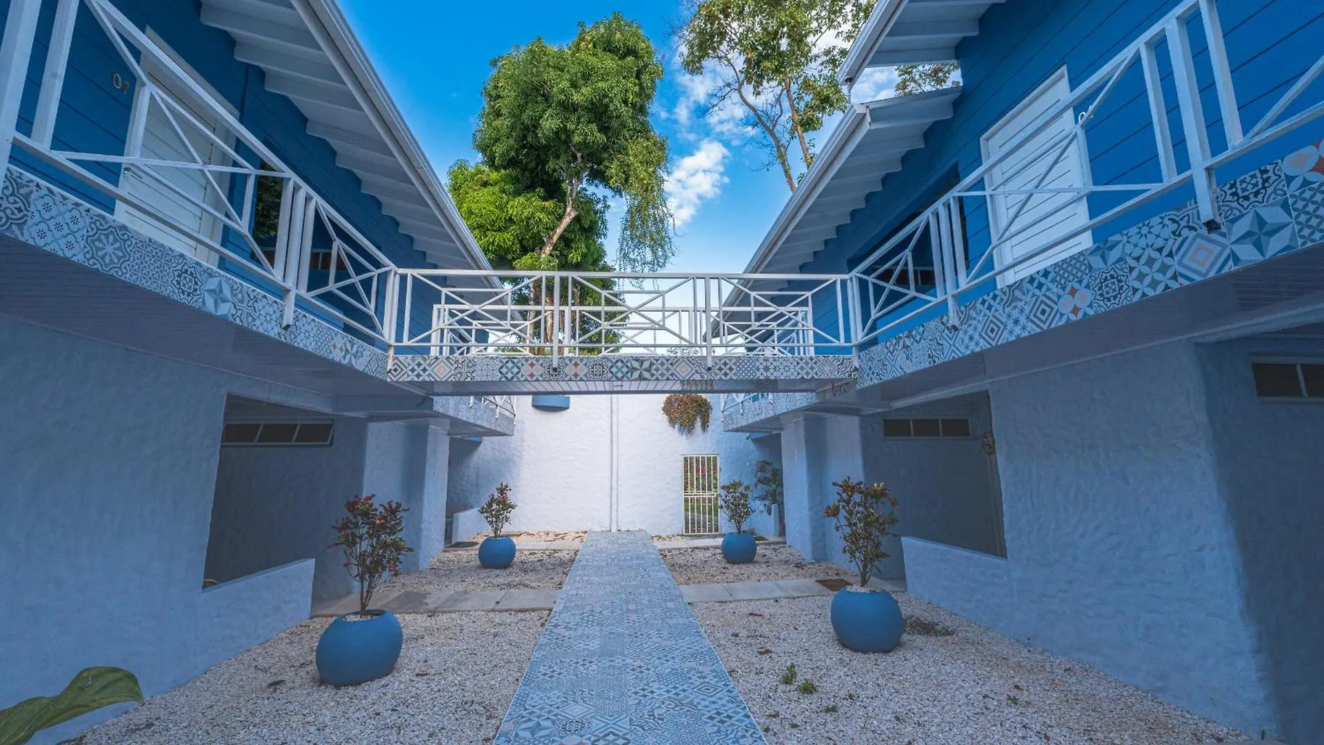 Hotel Mono Azul